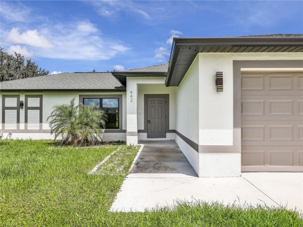 442 Windermere Dr, Lehigh Acres, FL 33972 Photo