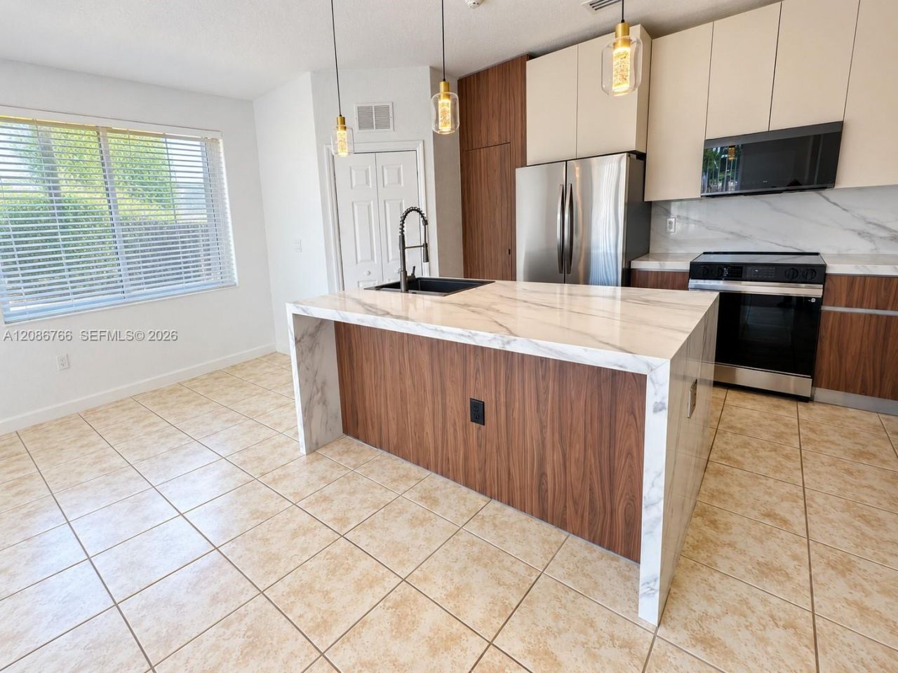 11034 NW 86th Ter, Doral, FL 33178 Photo
