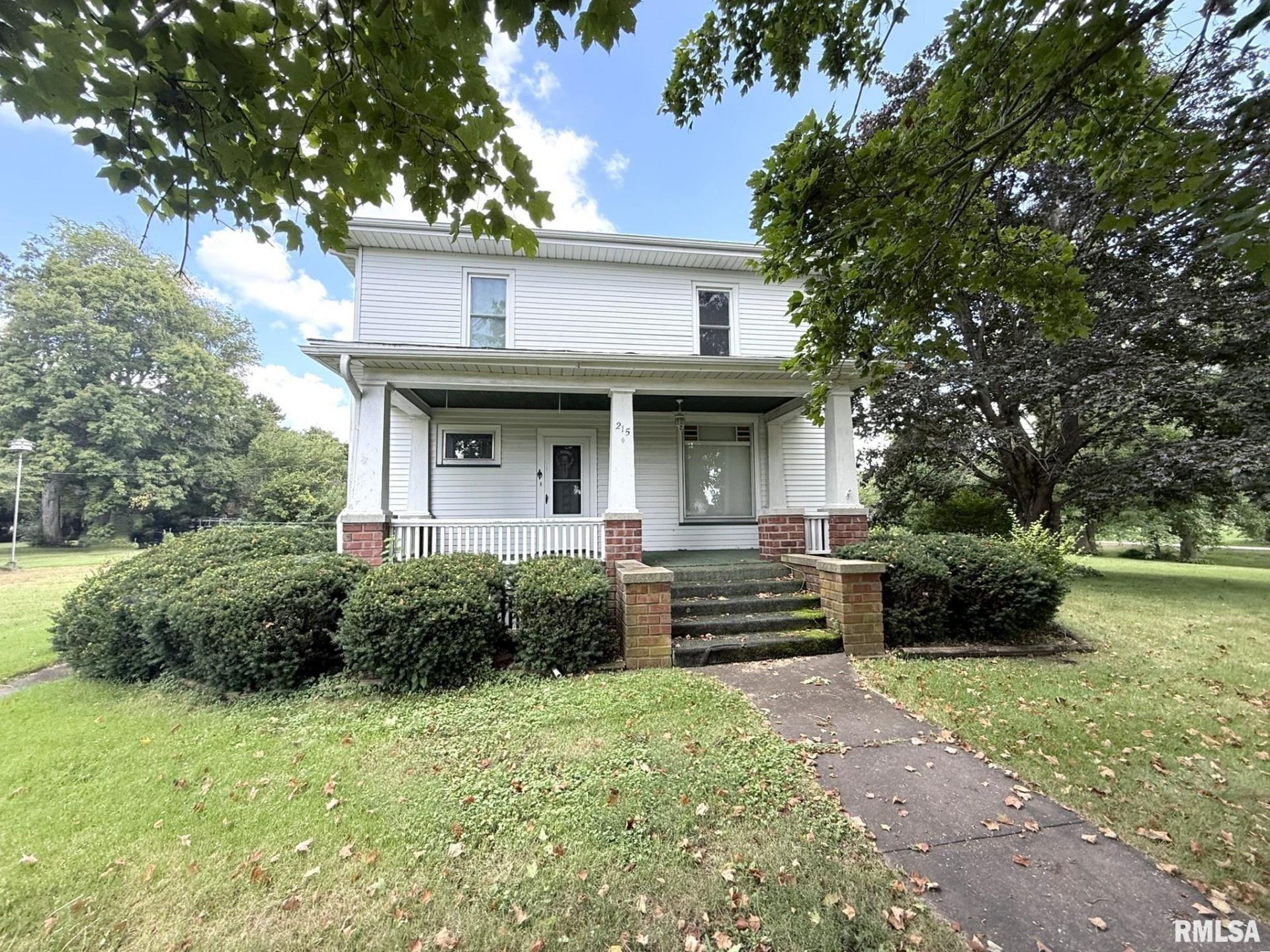 215 S East Street, Kirkwood, IL 61447 Main Photo