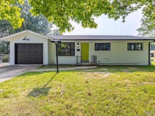 3456 Ginger Drive, St Louis, MO 63114