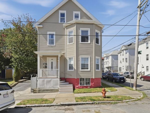 125 Reynolds St, New Bedford, MA 02746