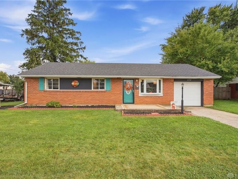 854 Fitchland Drive, Vandalia, OH 45377 Photo 2