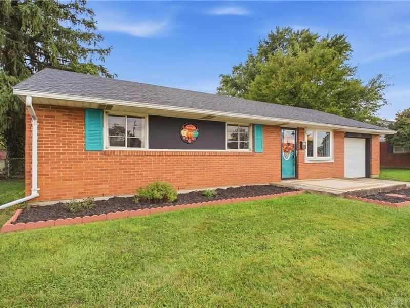 854 Fitchland Drive, Vandalia, OH 45377 Photo 4