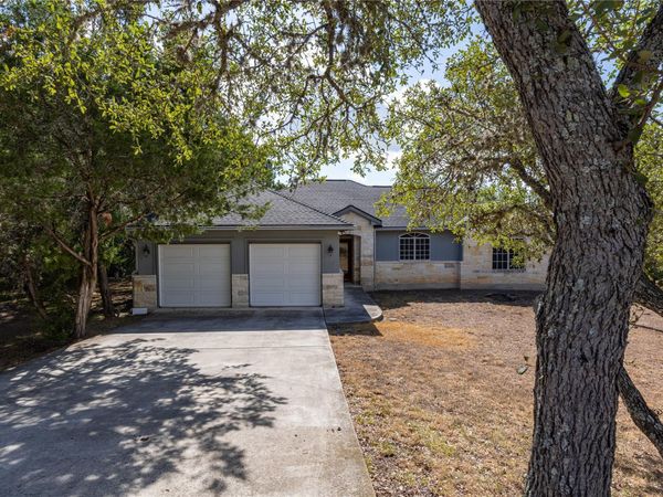 69 Augusta DR, Wimberley, TX 78676