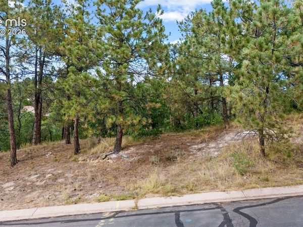 5831 Spurwood Court, Colorado Springs, CO 80918