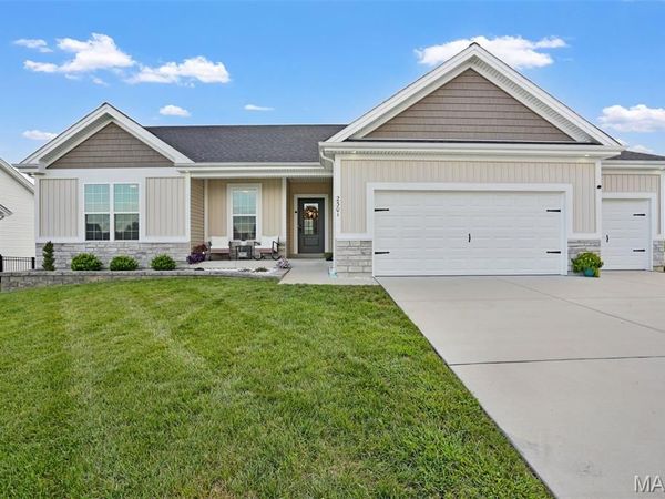 2301 Peyton's Place, Washington, MO 63090