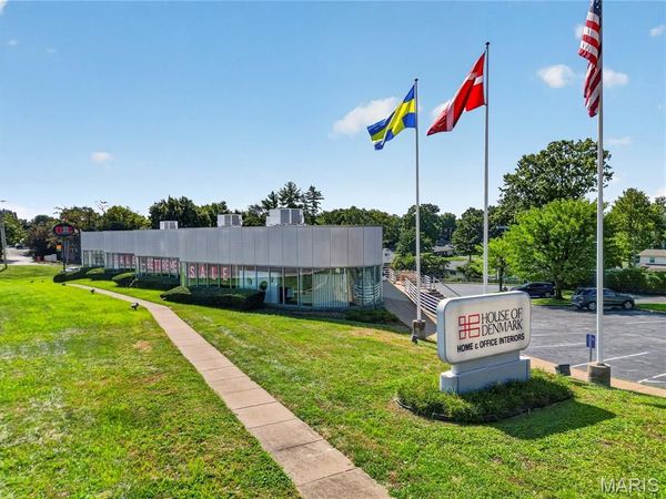 12910 Olive Boulevard, Creve Coeur, MO 63141