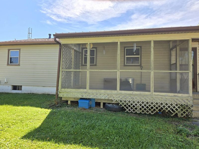 719 Roanoke Street, Crestline, OH 44827 Photo 4
