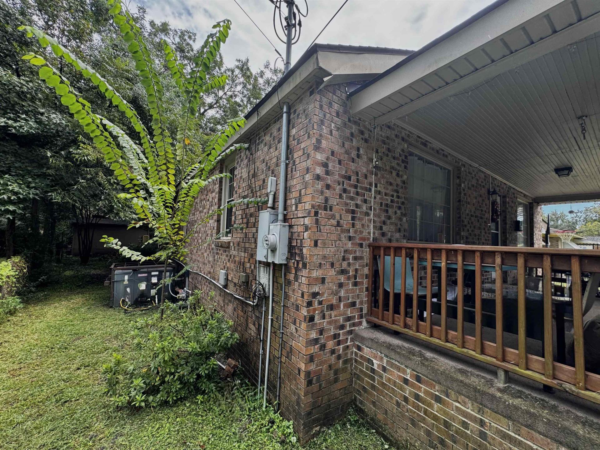 710 N Merriman Rd. Photo 8