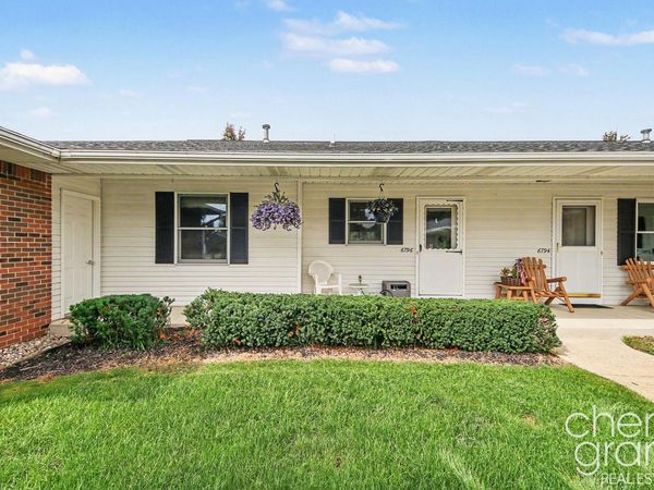 6796 N Wentward Court, Hudsonville, MI 49426