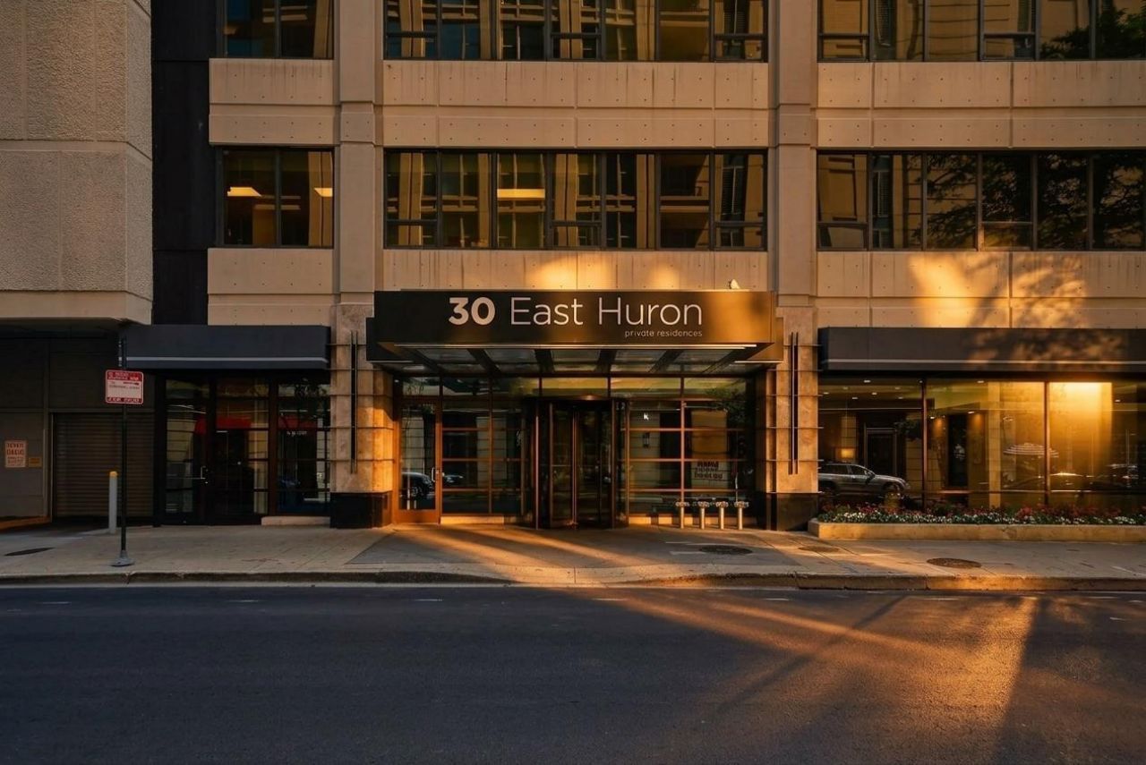 30 E Huron Street, Unit 5605, Chicago, IL 60611 Main Photo