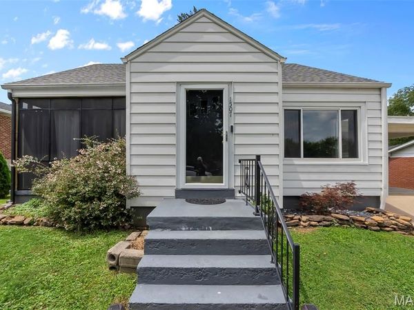 1507 N Henderson Street, Cape Girardeau, MO 63701
