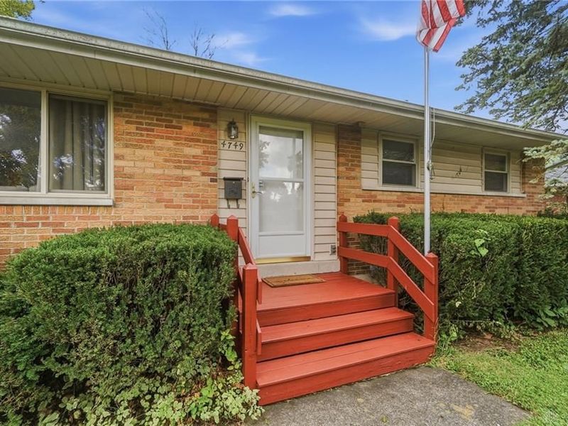 4749 Archmore Drive, Kettering, OH 45440 Photo 2