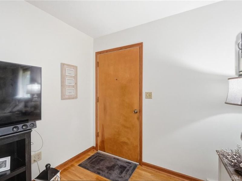 4749 Archmore Drive, Kettering, OH 45440 Photo 3