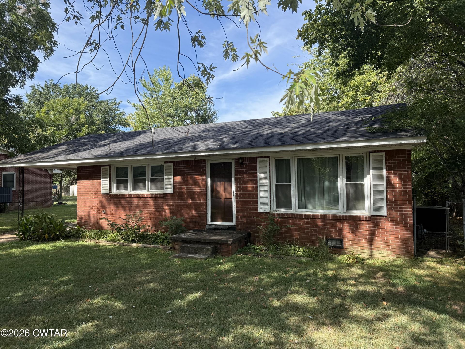 533 Weaver Street  Lexington, TN 38351
