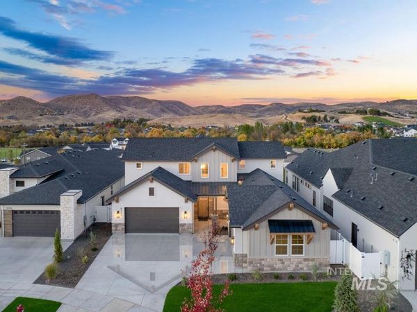 9262 W Sooty Grouse Ct, Boise, ID 83714