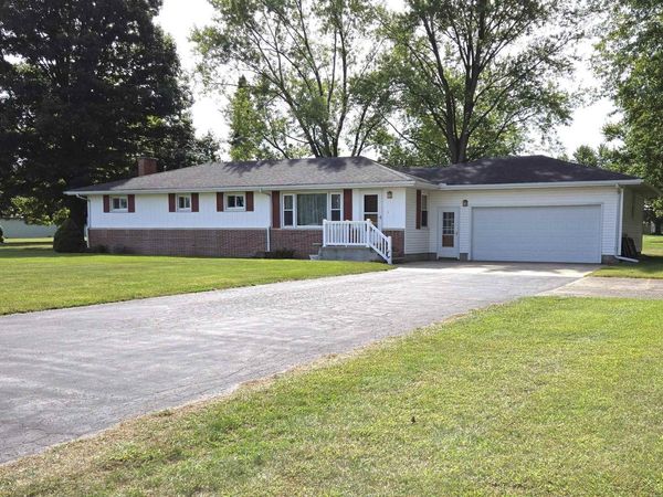 1846 E Paige Road, Columbia City, IN 46725