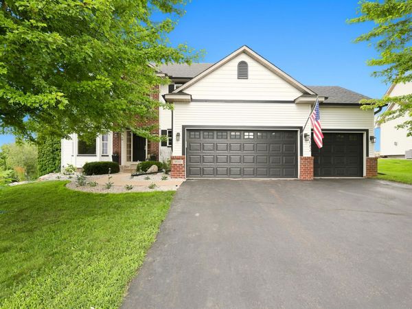 9082 Glenborough Drive, Elko New Market, MN 55020