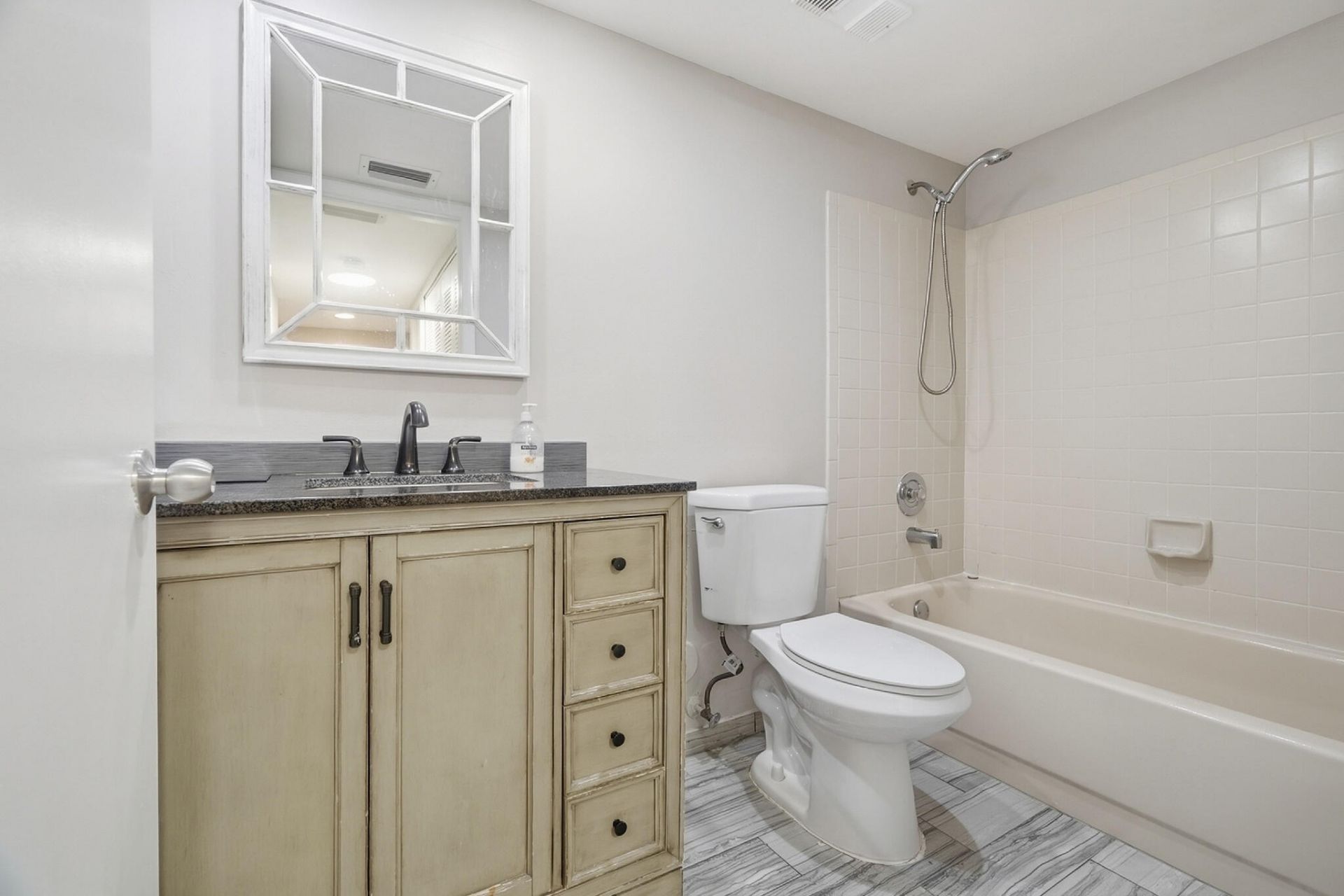 9672 W Mcnab Road, Unit 109, Tamarac, FL 33321 Photo