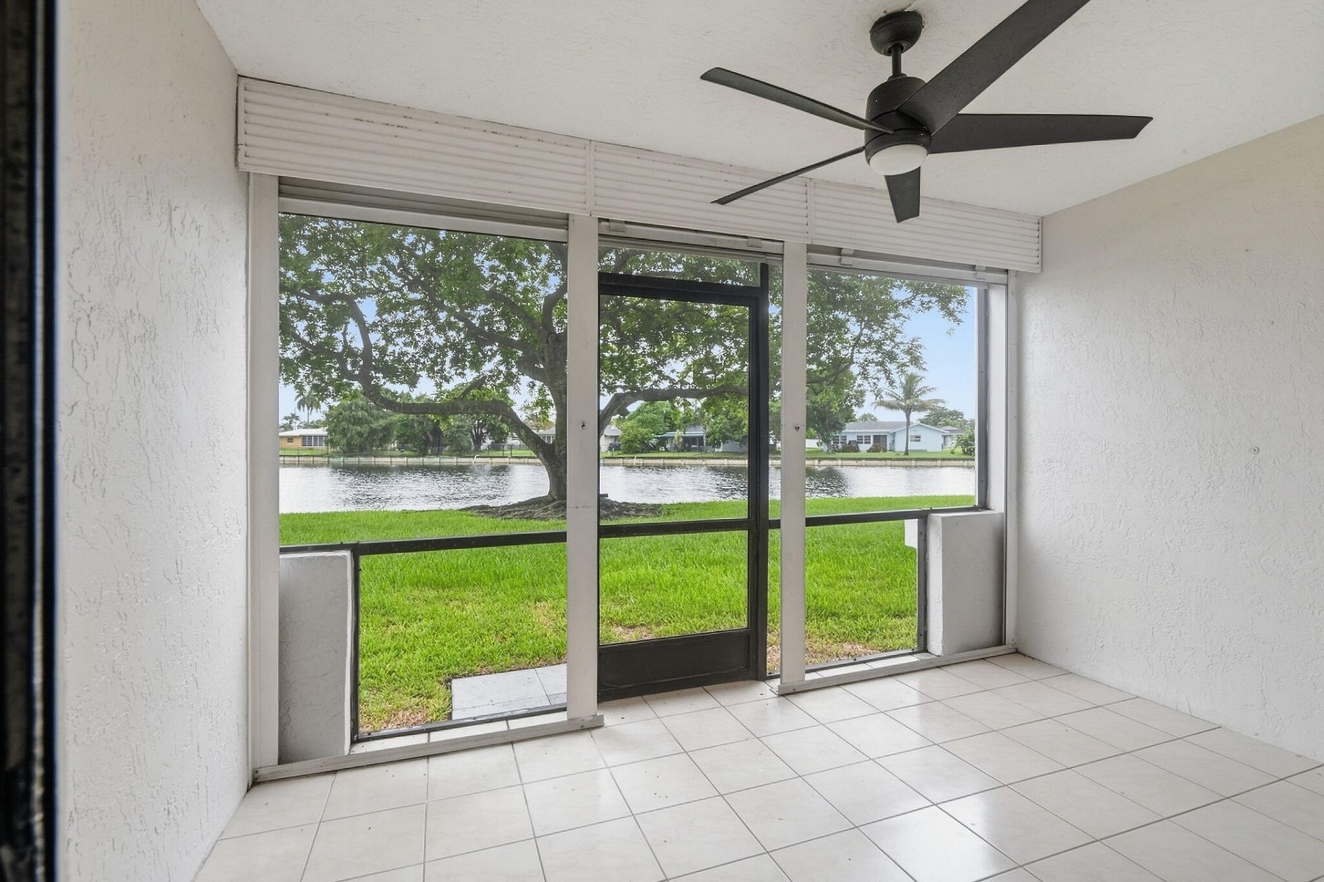 9672 W Mcnab Road, Unit 109, Tamarac, FL 33321 Photo