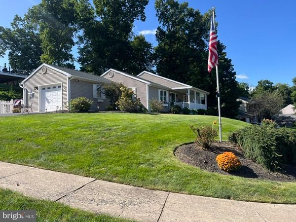 412 RUSSELL AVENUE , DOUGLASSVILLE, PA 19518