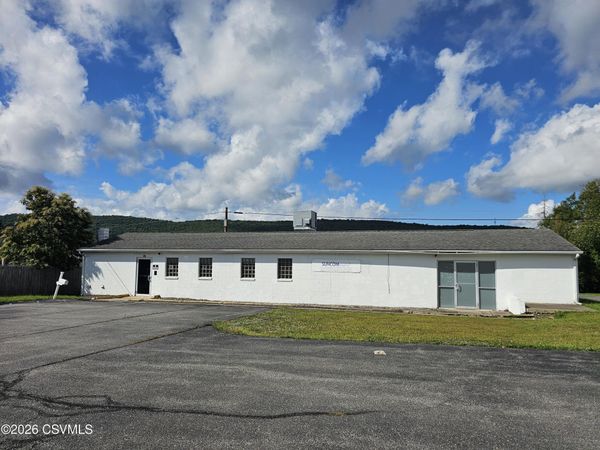 1401 W MONTGOMERY Street , Coal Township, PA 17866