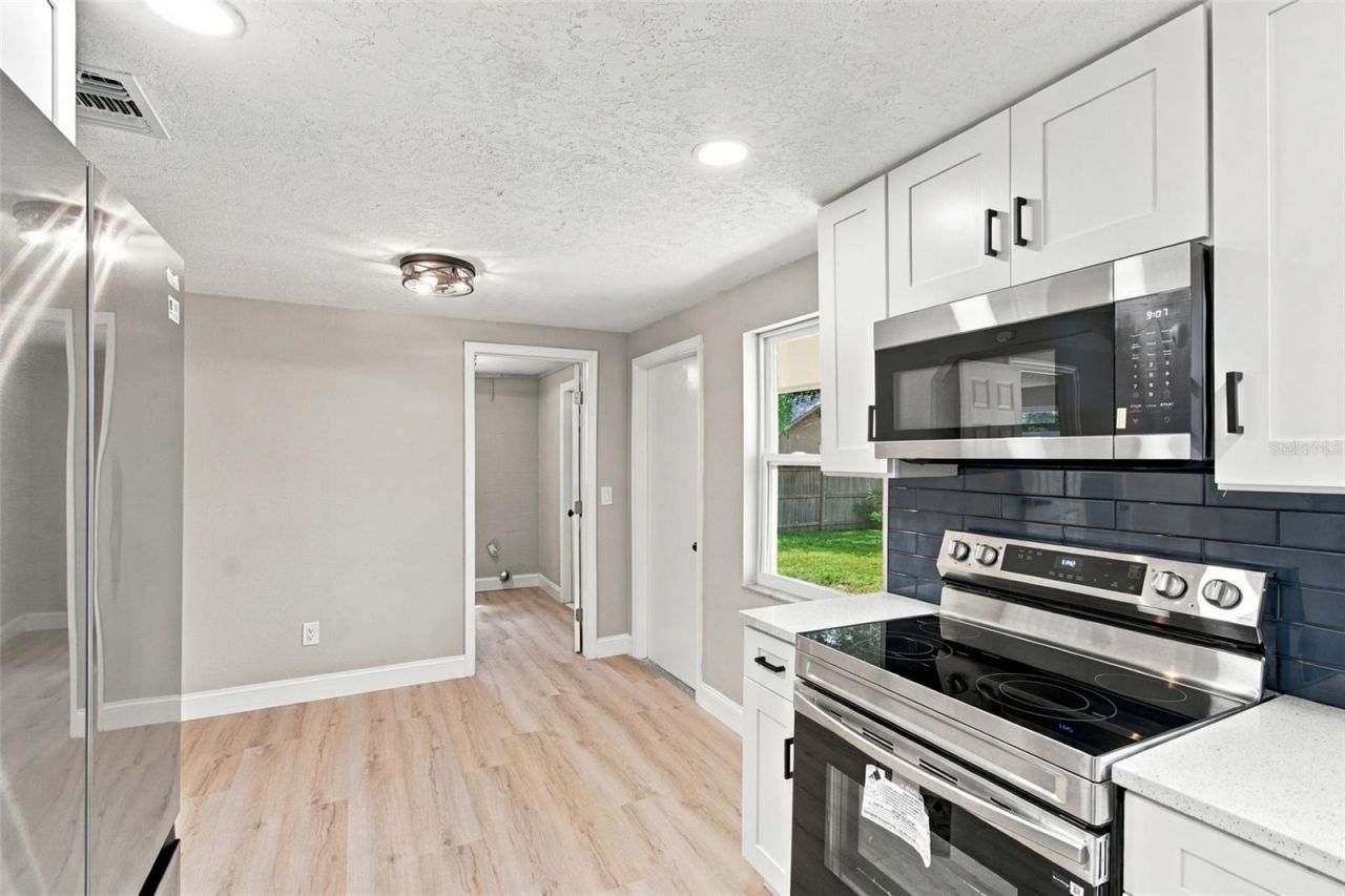 802 Walnut Drive, Seffner, FL 33584 Photo