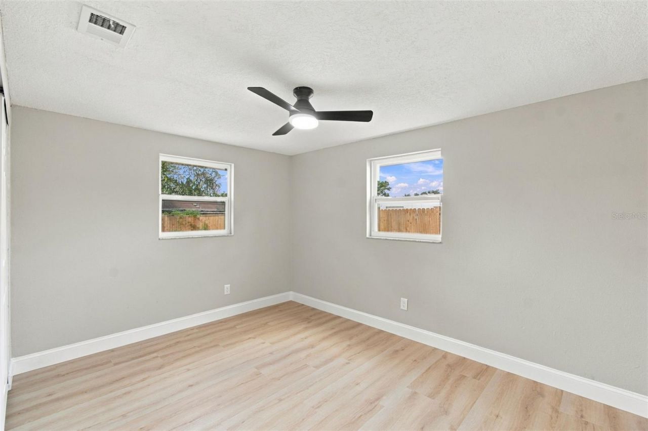 802 Walnut Drive, Seffner, FL 33584 Photo