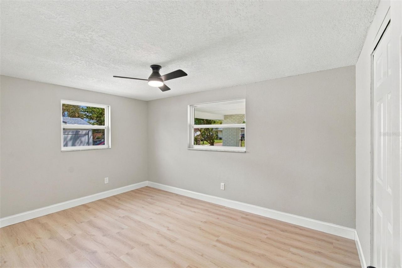 802 Walnut Drive, Seffner, FL 33584 Photo