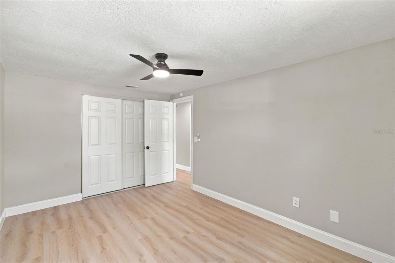 802 Walnut Drive, Seffner, FL 33584 Photo
