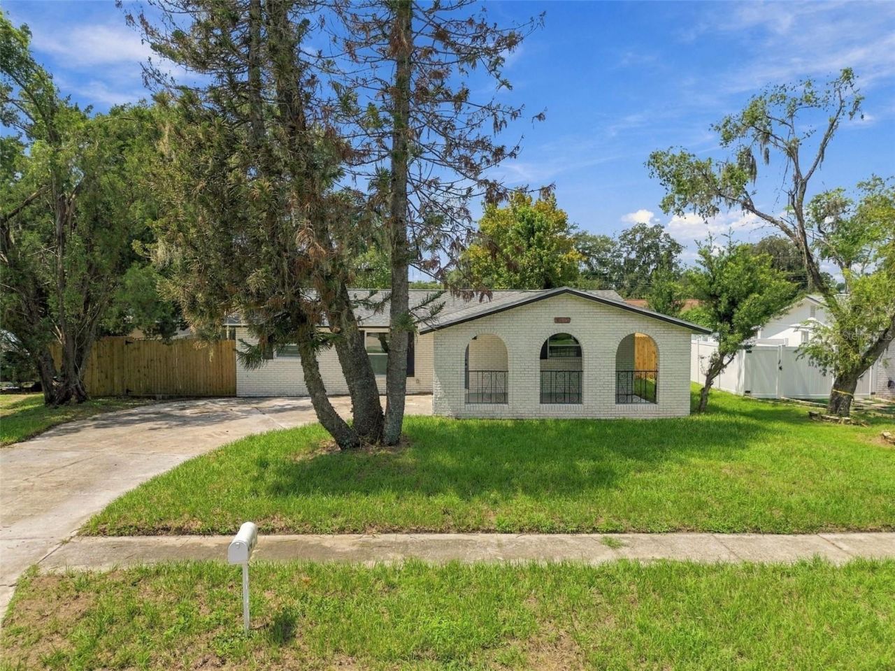 802 Walnut Drive, Seffner, FL 33584 Photo