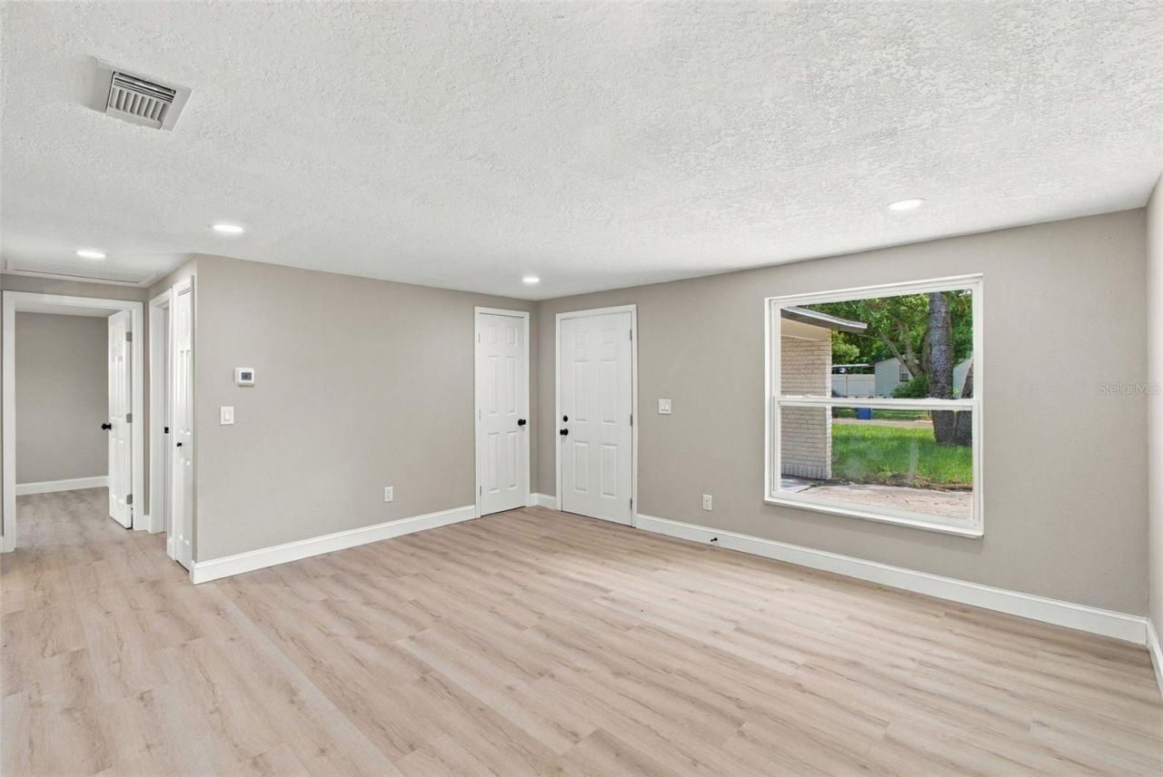 802 Walnut Drive, Seffner, FL 33584 Photo