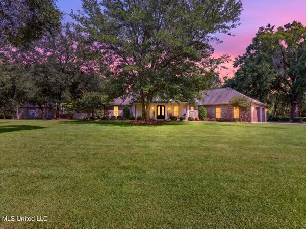 7520 S Park Ridge Drive, Moss Point, MS 39562