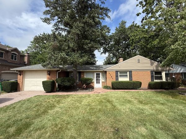 2392 MANOR Lane , Park Ridge, IL 60068