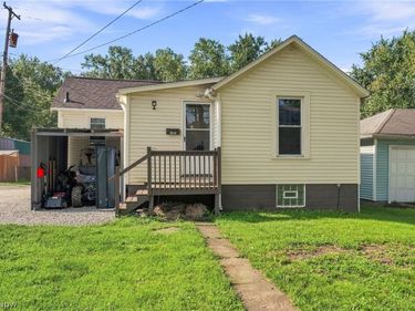 376 E 1/2 Ohio Avenue, Sebring, OH 44672