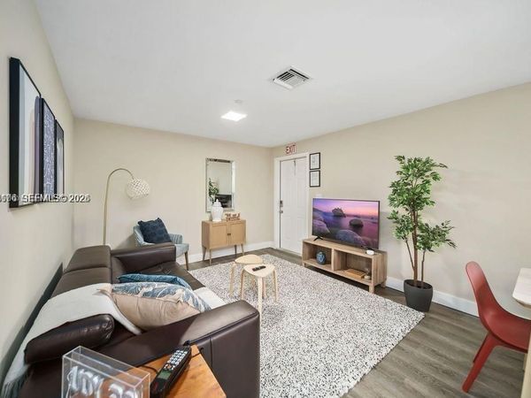 2324 Garfield St, Unit 4, Hollywood, FL 33020