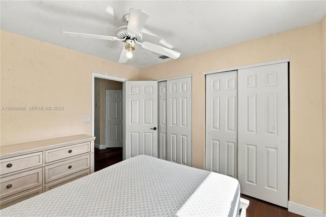 1423 SW 158th Ave, Pembroke Pines, FL 33027 Photo
