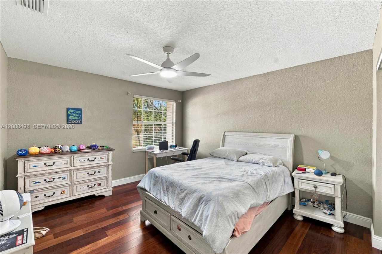 1423 SW 158th Ave, Pembroke Pines, FL 33027 Photo