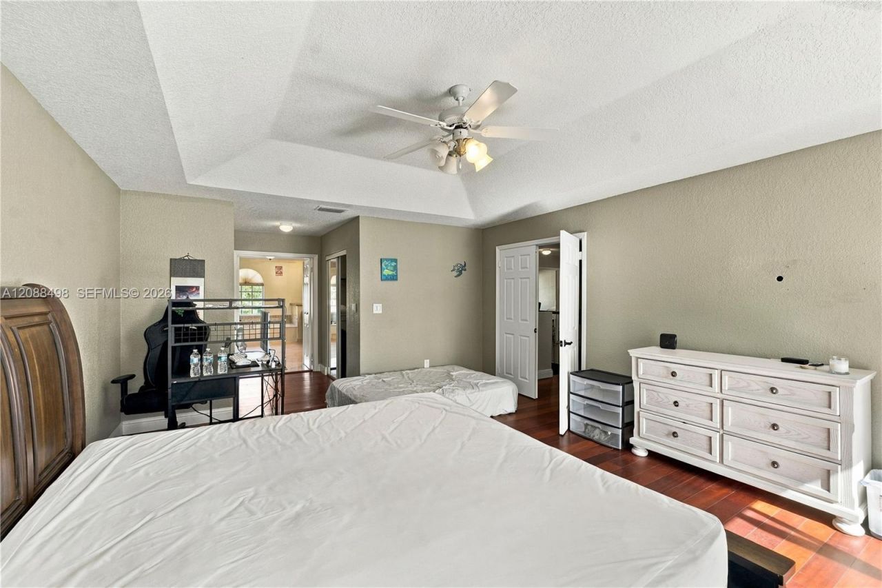 1423 SW 158th Ave, Pembroke Pines, FL 33027 Photo