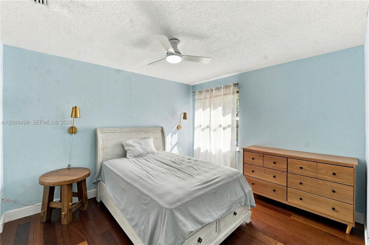 1423 SW 158th Ave, Pembroke Pines, FL 33027 Photo