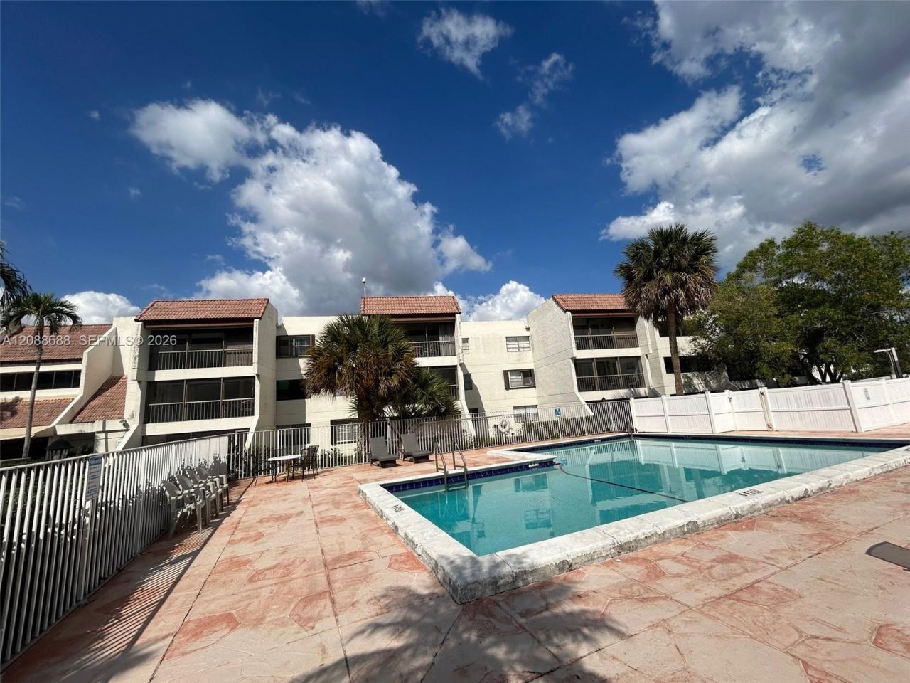 303 Racquet Club Rd , Unit 311, Weston, FL 33326 Photo