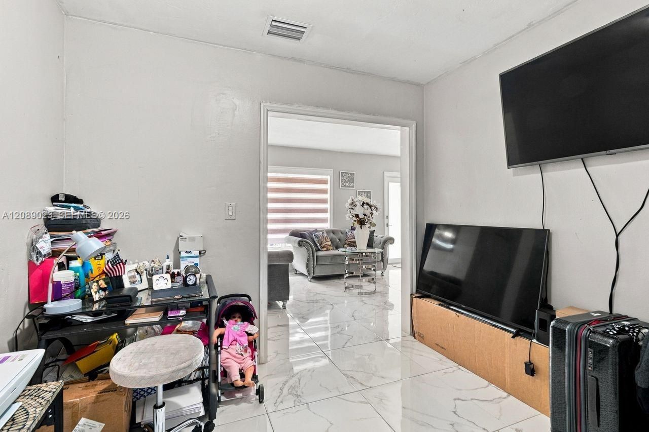 20505 NW 45th Ave, Miami Gardens, FL 33055 Photo