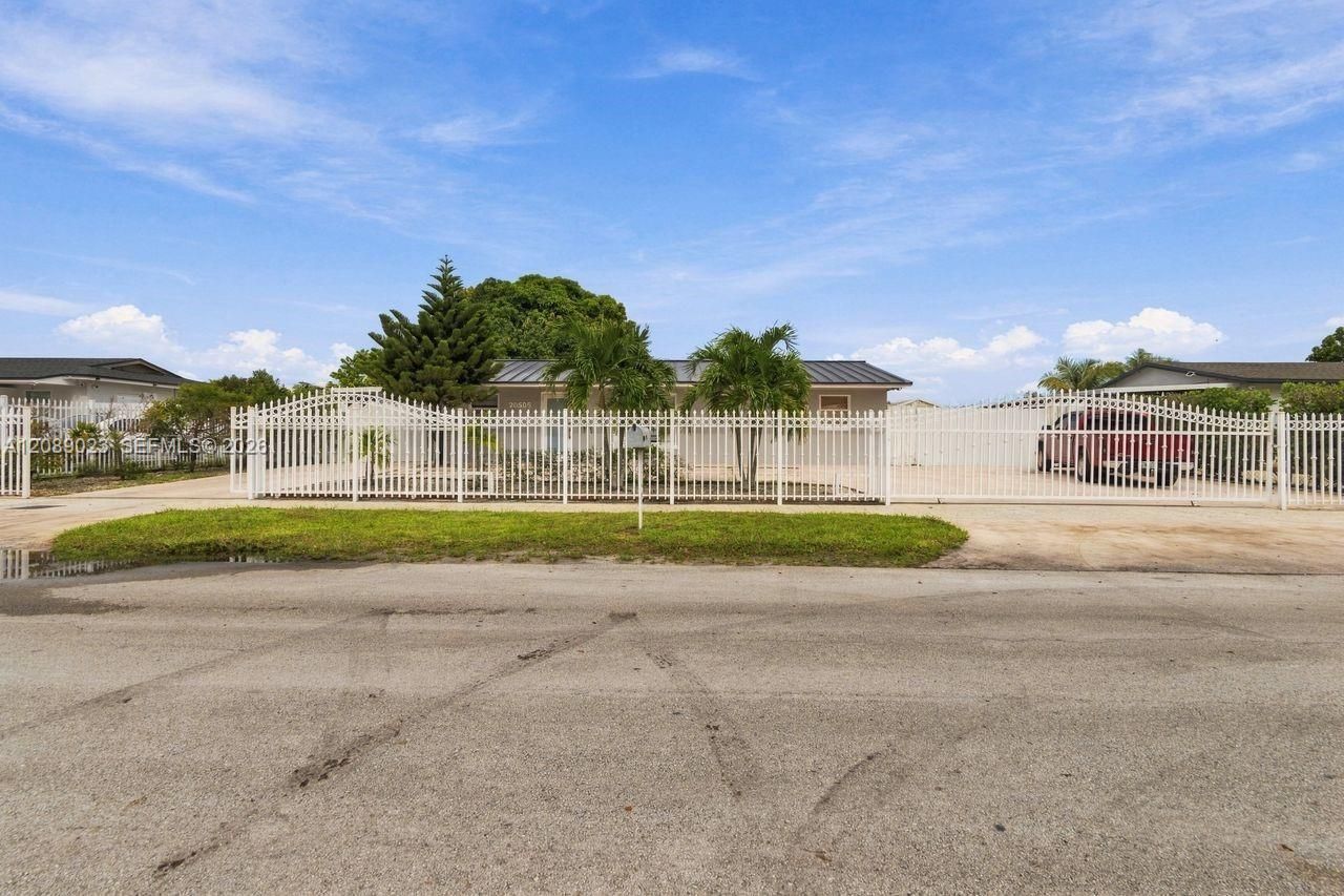 20505 NW 45th Ave, Miami Gardens, FL 33055 Photo