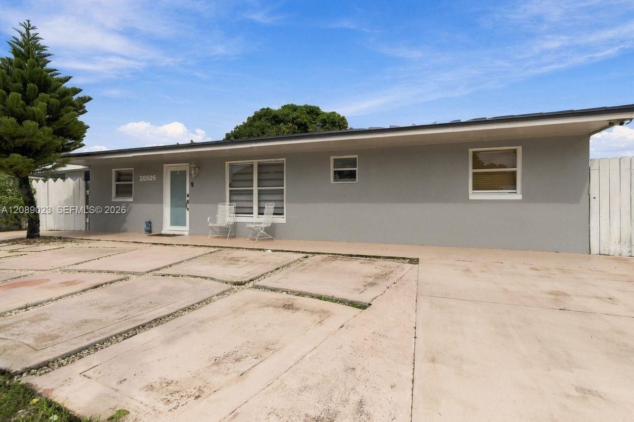 20505 NW 45th Ave, Miami Gardens, FL 33055 Photo
