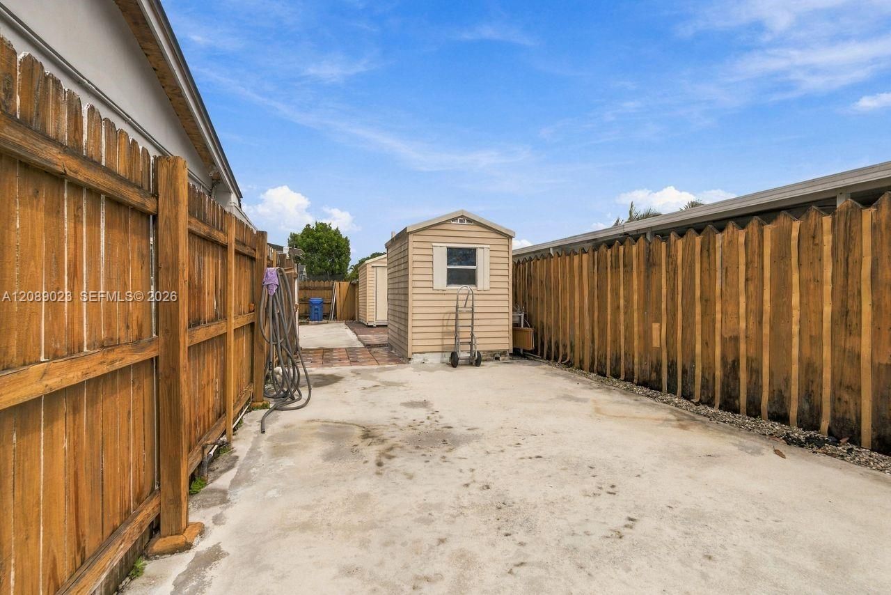 20505 NW 45th Ave, Miami Gardens, FL 33055 Photo