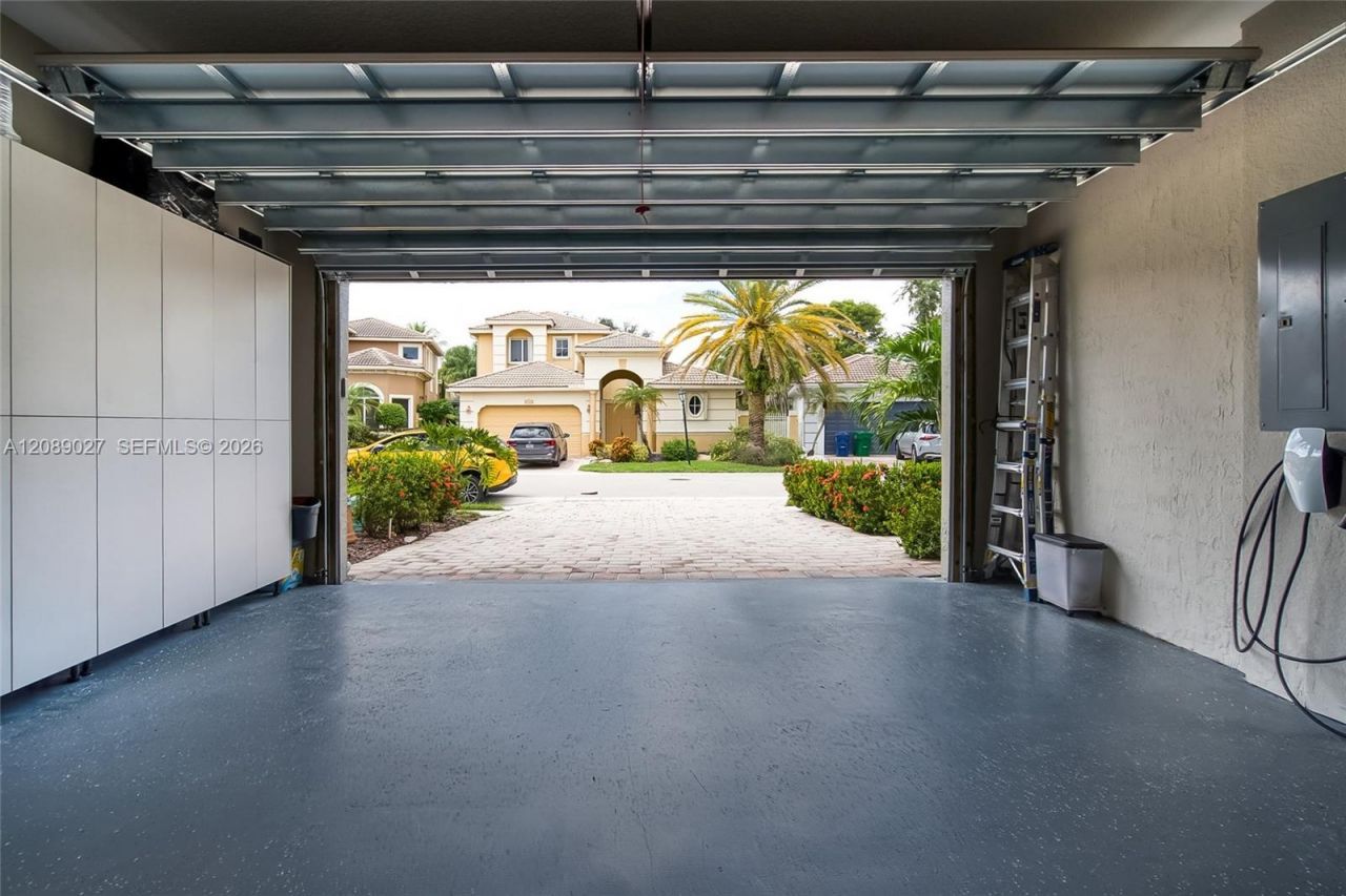 5875 NW 123rd Ave, Coral Springs, FL 33076 Photo