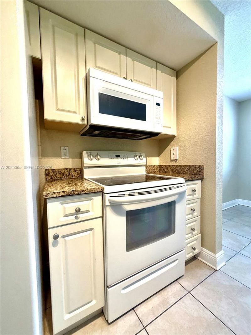 20930 SW 87th Ave, Unit 207, Cutler Bay, FL 33189 Photo