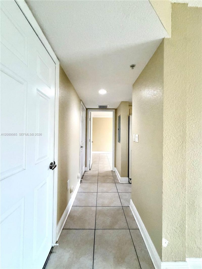 20930 SW 87th Ave, Unit 207, Cutler Bay, FL 33189 Photo