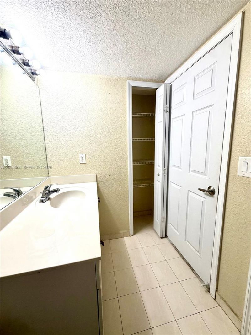 20930 SW 87th Ave, Unit 207, Cutler Bay, FL 33189 Photo