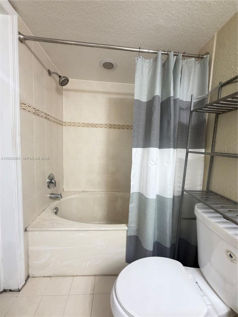20930 SW 87th Ave, Unit 207, Cutler Bay, FL 33189 Photo